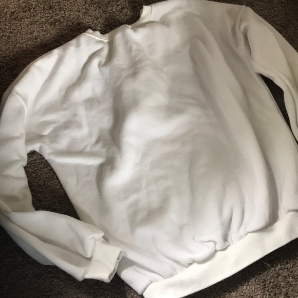 Johnson’s baby oil sweater - Picture 2 of 3